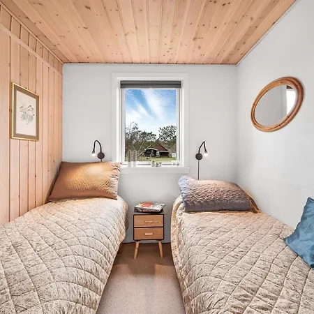 Moreen - 200m To The Fjord By Interhome 펜션