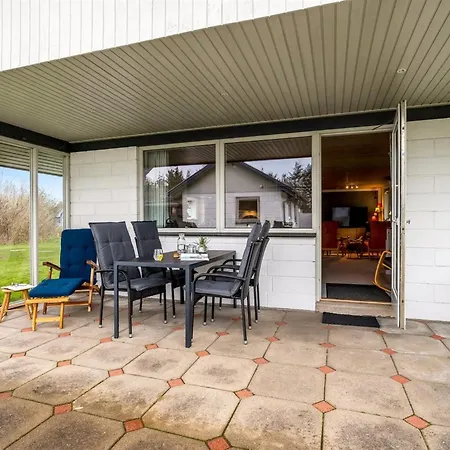 Moreen - 200m To The Fjord By Interhome *