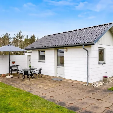 Moreen - 200m To The Fjord By Interhome